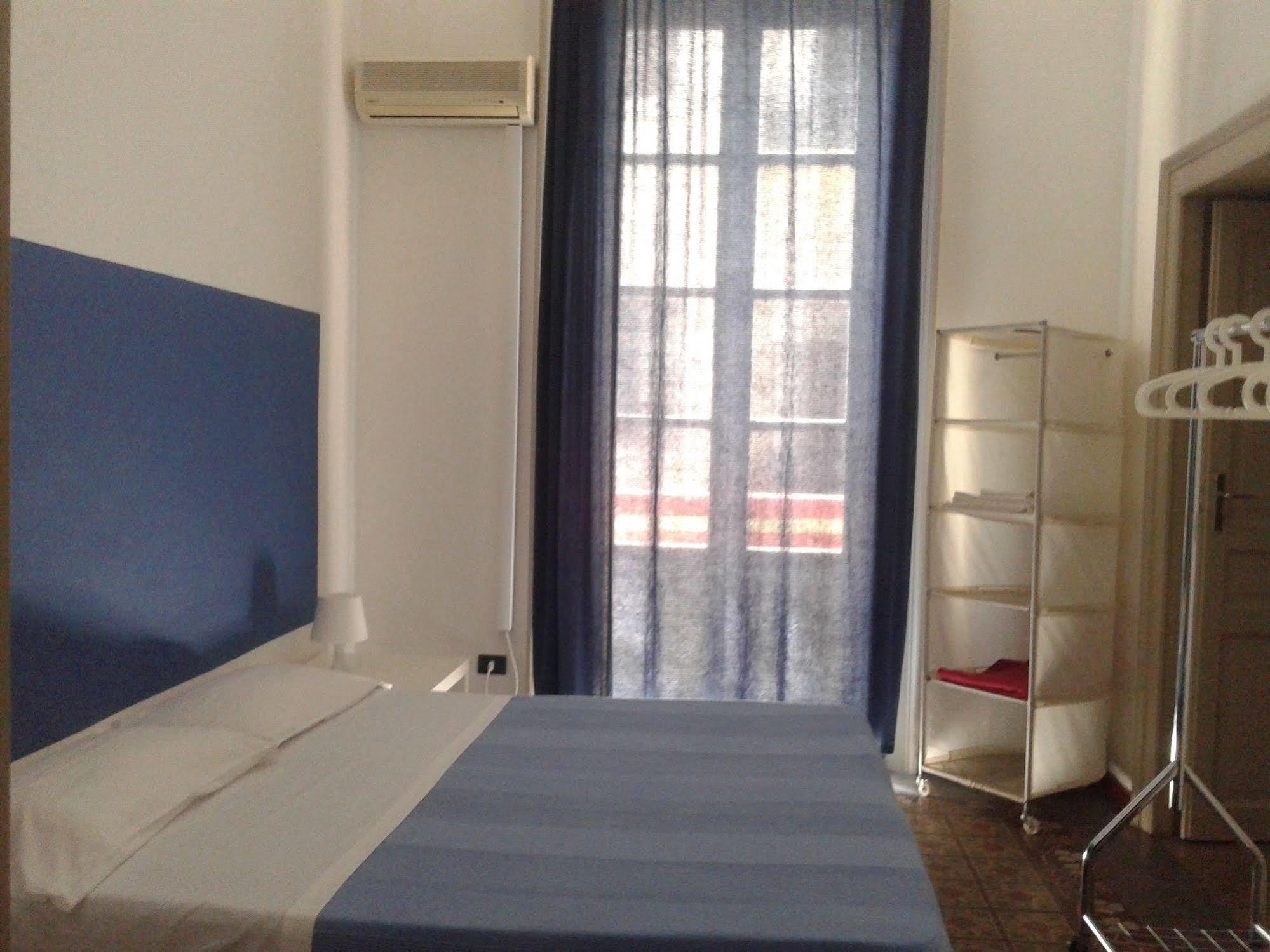 B&B Caravaggio Siracusa 200 Metres From Ortigia Сиракузы Экстерьер фото